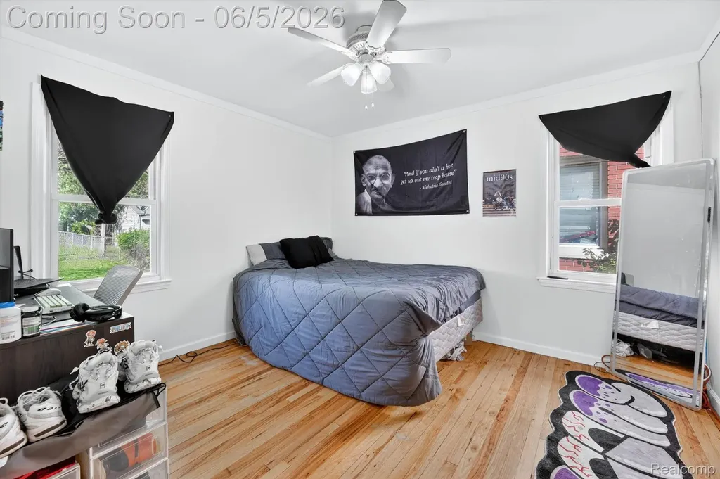 612 Mayflower Avenue Lincoln Park City MI 48146