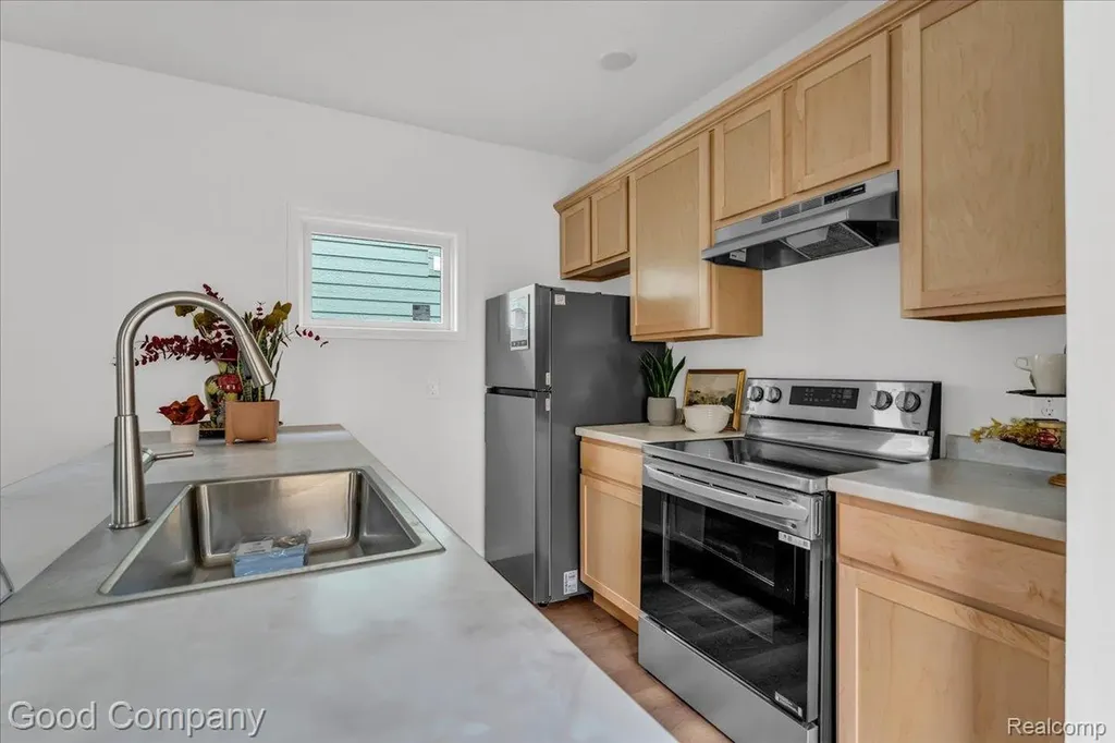 2832 16th Street Detroit City MI 48216