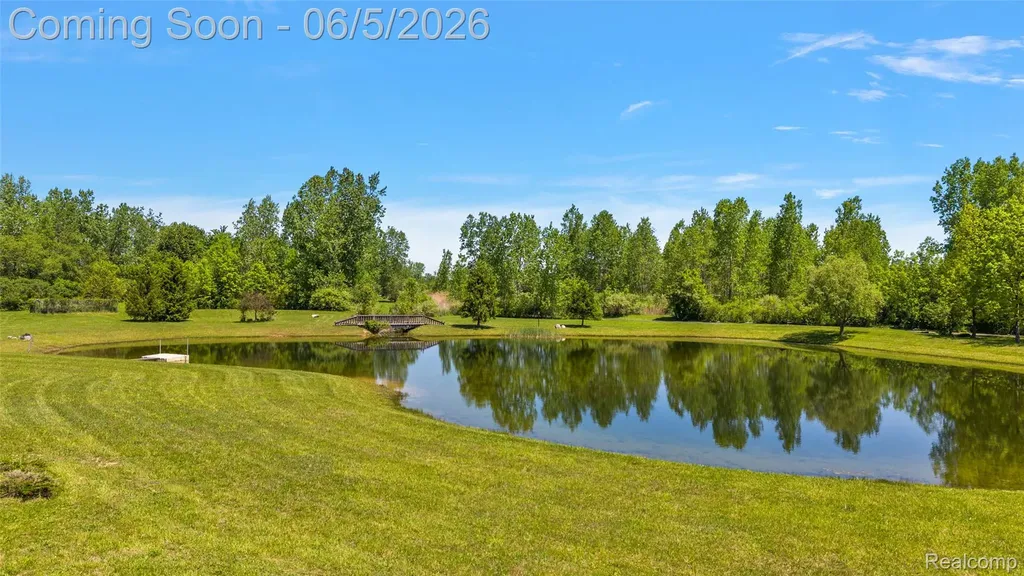 62502 Wayfaring Road Ray Township MI 48096