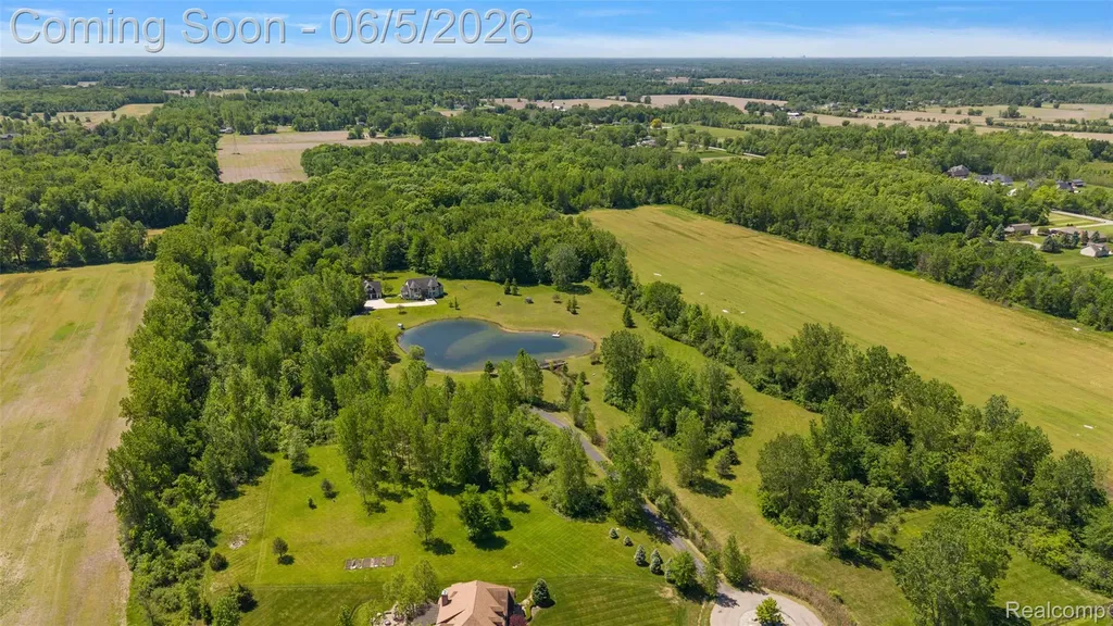 62502 Wayfaring Road Ray Township MI 48096