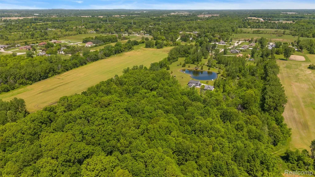 62502 Wayfaring Road Ray Township MI 48096