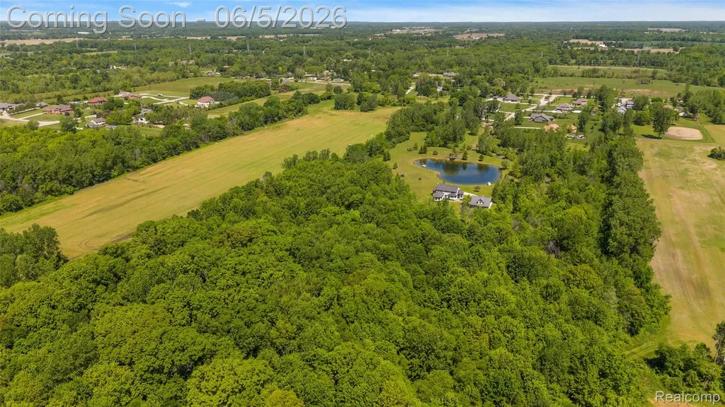 62502 Wayfaring Road Ray Township MI 48096
