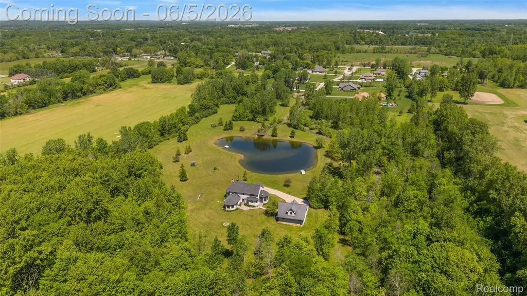 62502 Wayfaring Road Ray Township MI 48096