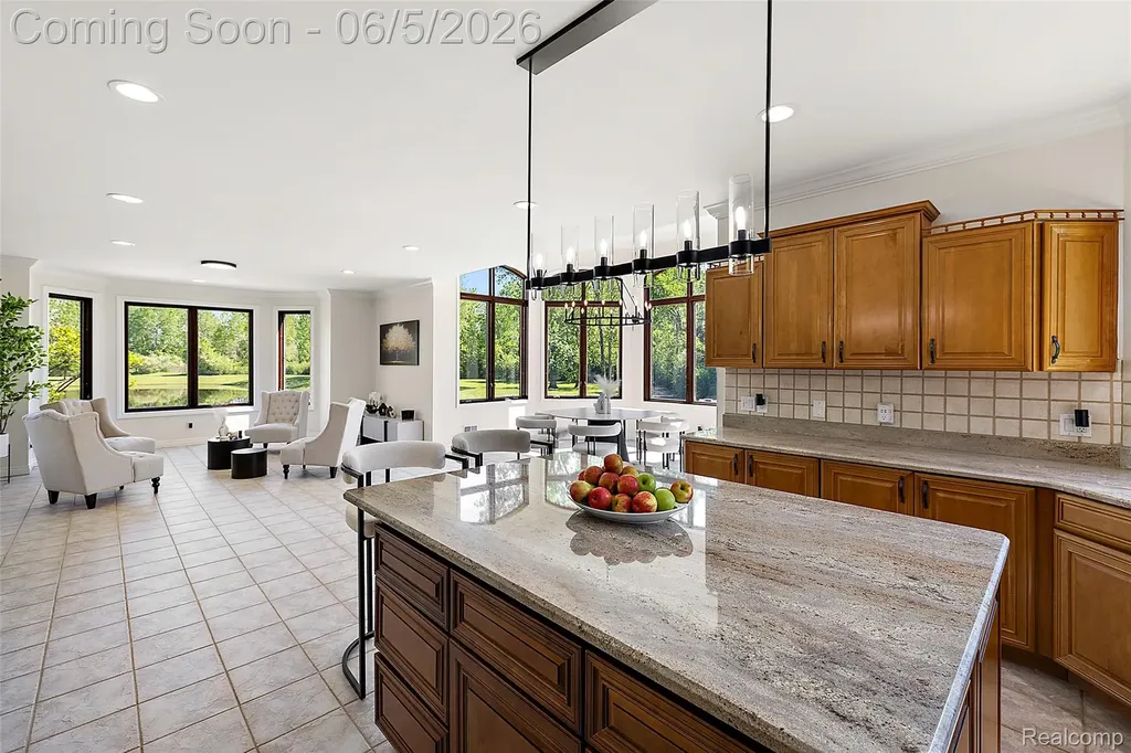 62502 Wayfaring Road Ray Township MI 48096