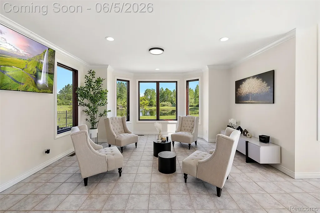 62502 Wayfaring Road Ray Township MI 48096