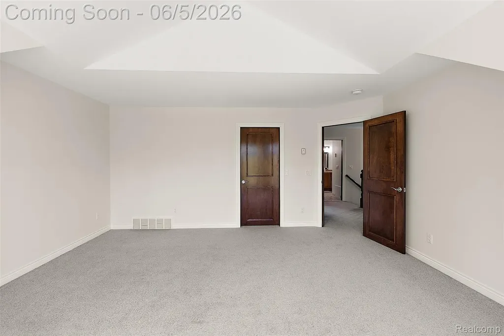 62502 Wayfaring Road Ray Township MI 48096