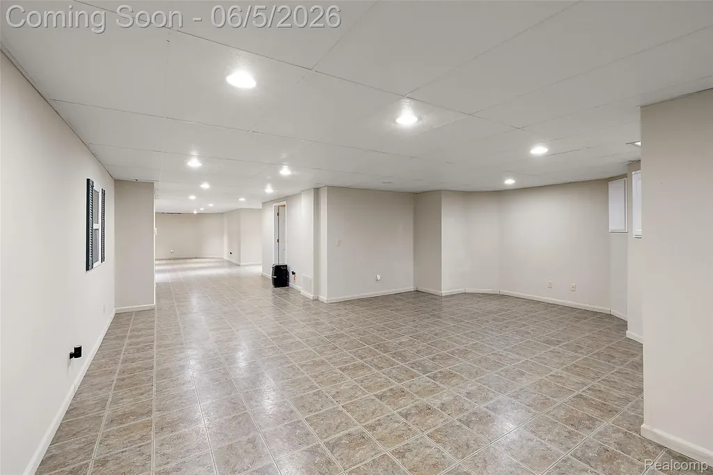 62502 Wayfaring Road Ray Township MI 48096