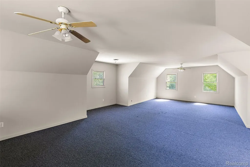 62502 Wayfaring Road Ray Township MI 48096