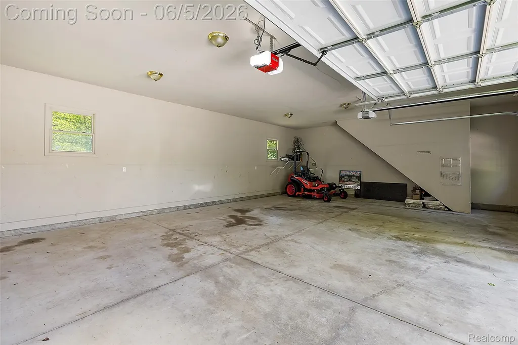 62502 Wayfaring Road Ray Township MI 48096
