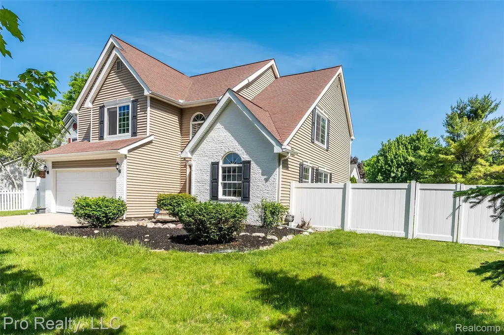 2344 Marklawn Court Waterford Charter Township MI 48329