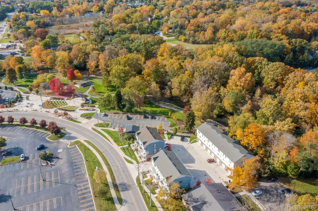 3317 Parkways Boulevard Auburn Hills City MI 48326