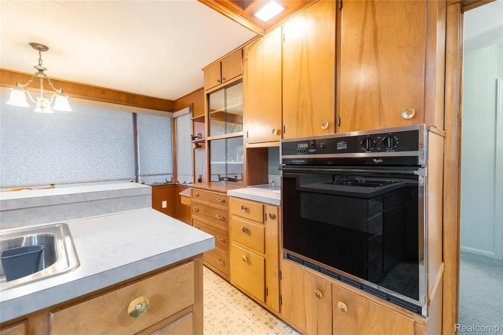 29863 East River Road Grosse Ile Township MI 48138