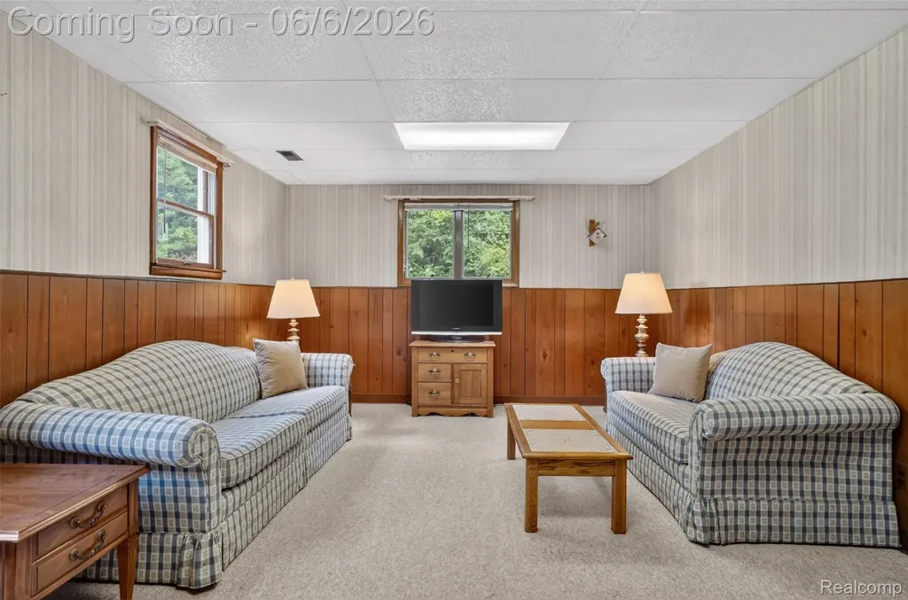 38561 Belliveau Street Westland City MI 48185