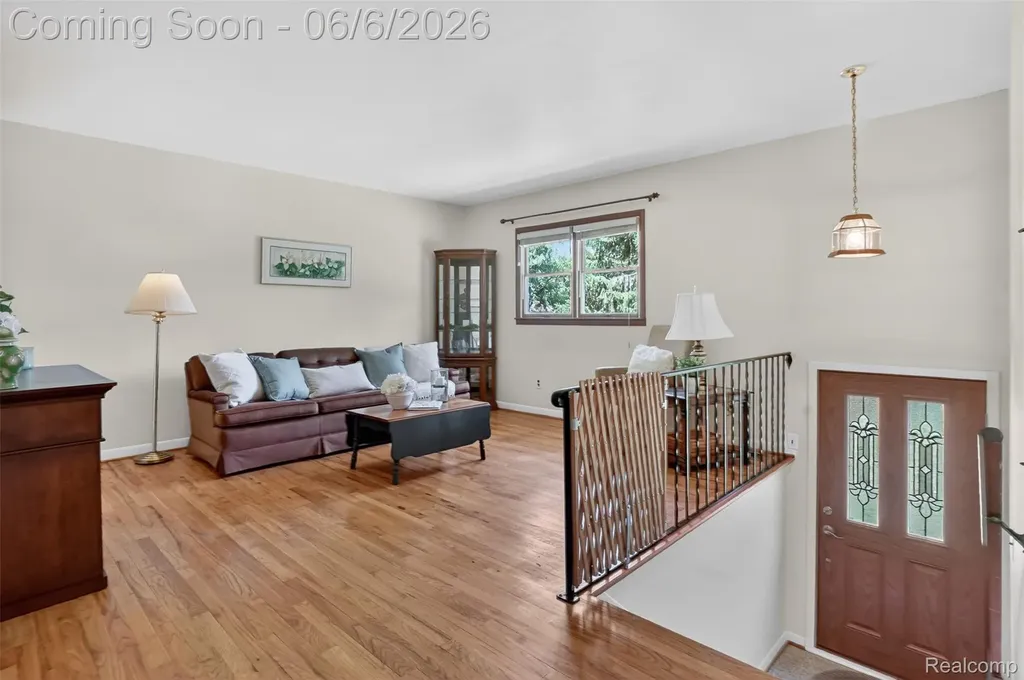 38561 Belliveau Street Westland City MI 48185
