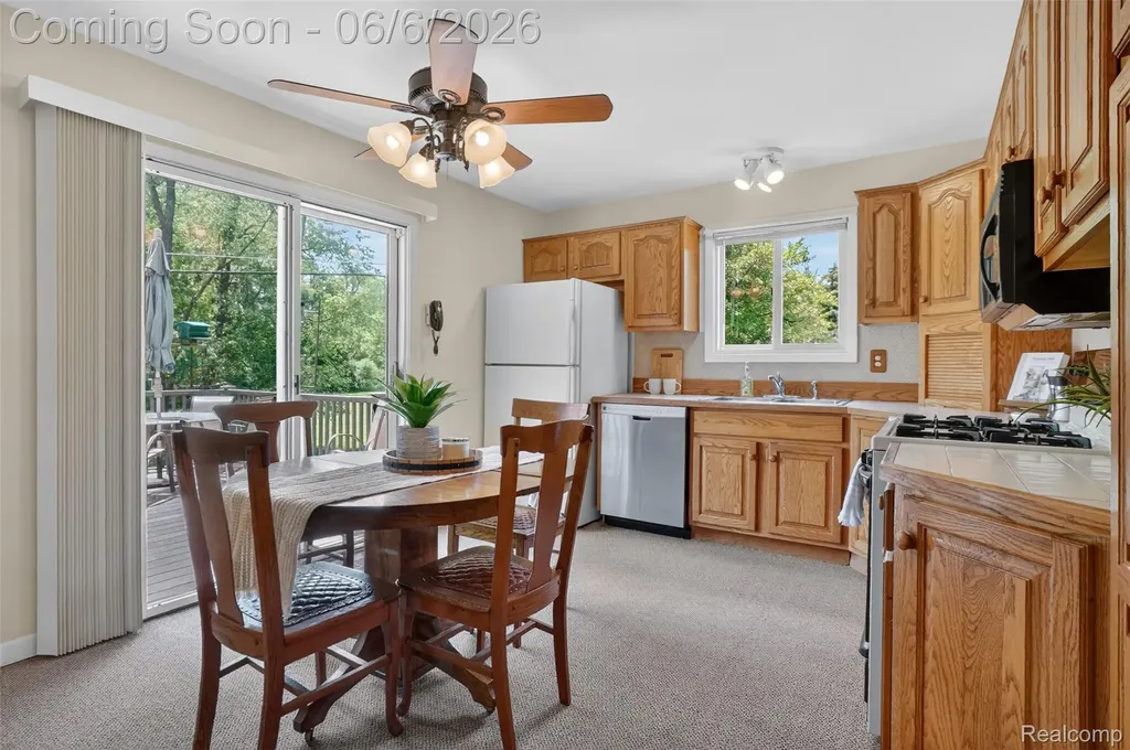 38561 Belliveau Street Westland City MI 48185