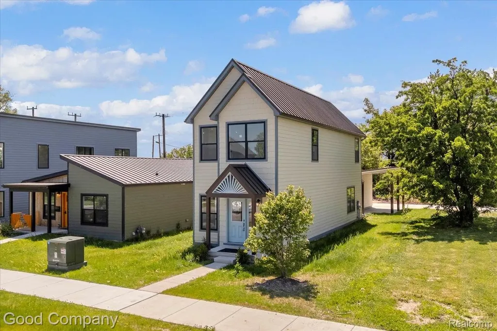 2827 16th Street Detroit City MI 48216