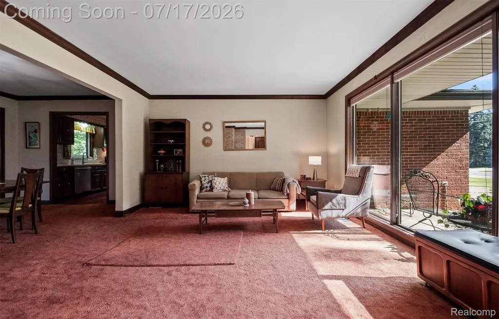23251 Cass Avenue Farmington City MI 48335
