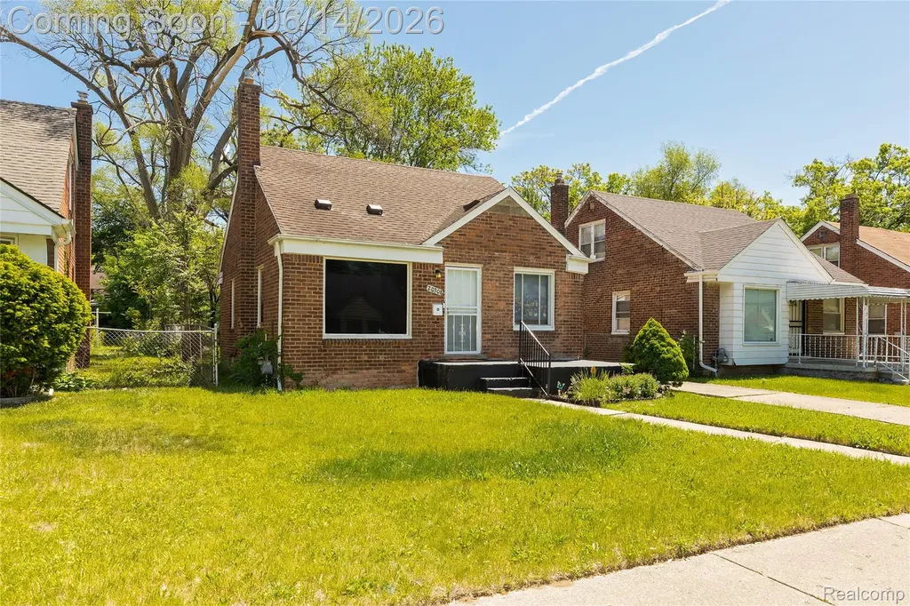 20308 Gilchrist Street Detroit City MI 48235