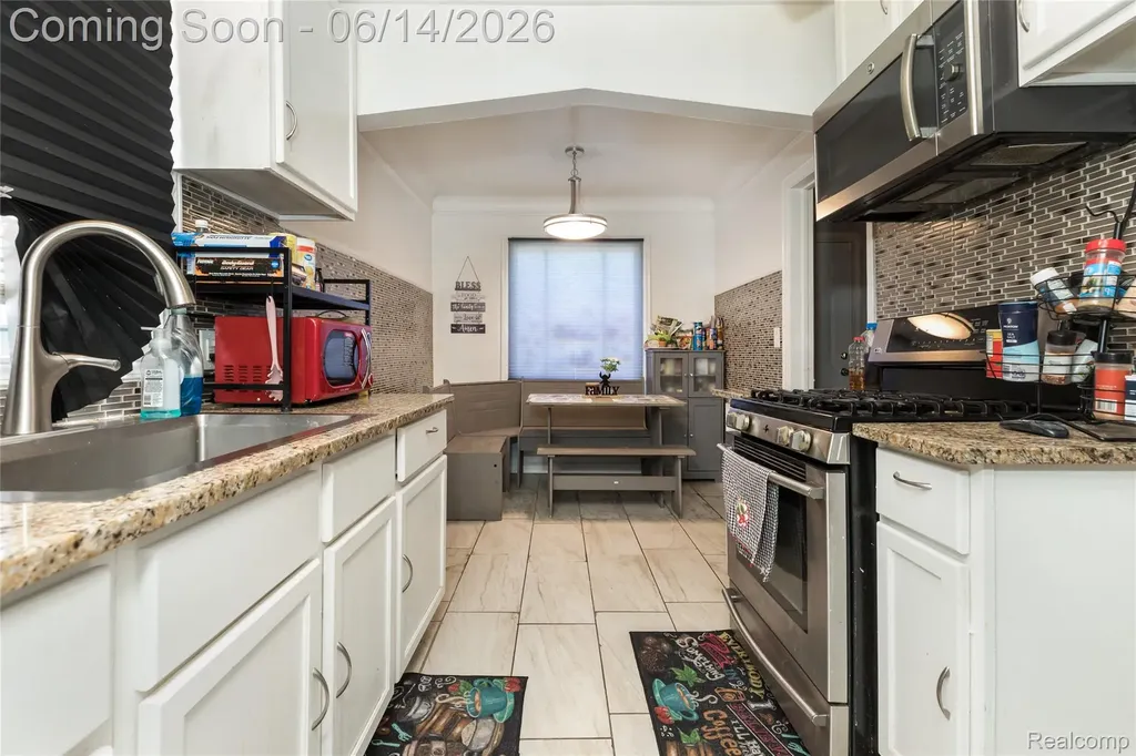 20308 Gilchrist Street Detroit City MI 48235