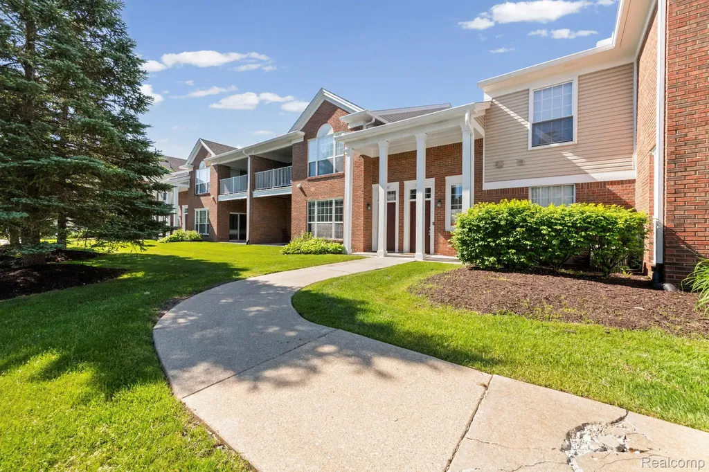 16789 Carriage Way Northville Township MI 48168