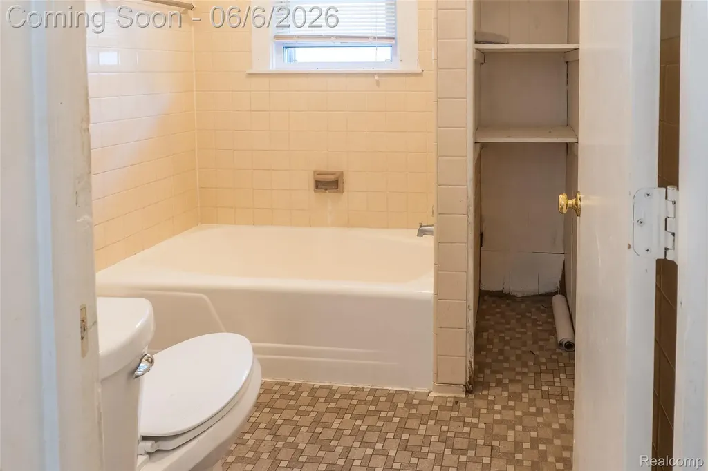 207 Richter Street River Rouge City MI 48218