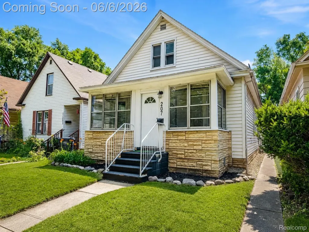 207 Richter Street River Rouge City MI 48218