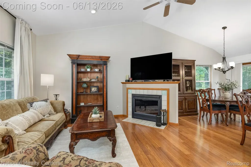 7451 Garland Avenue Hamburg Township MI 48116