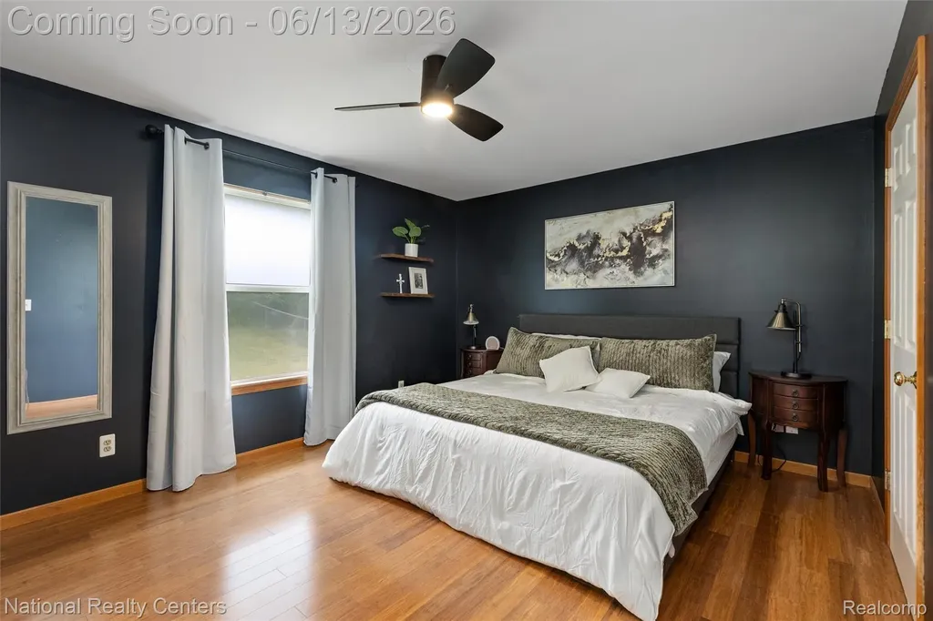 7451 Garland Avenue Hamburg Township MI 48116