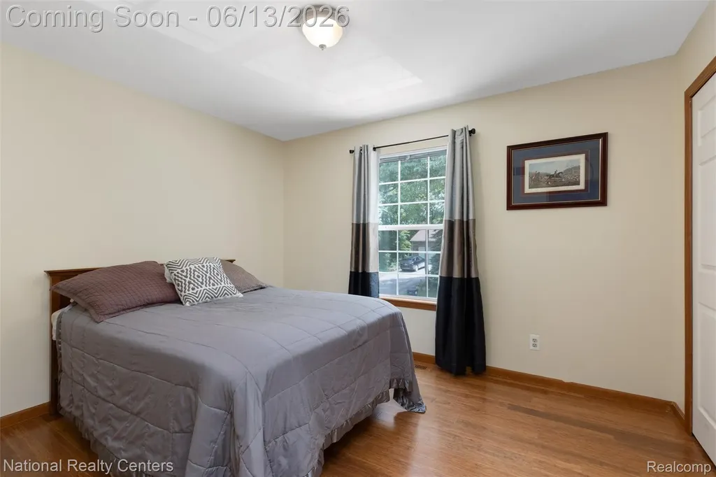 7451 Garland Avenue Hamburg Township MI 48116