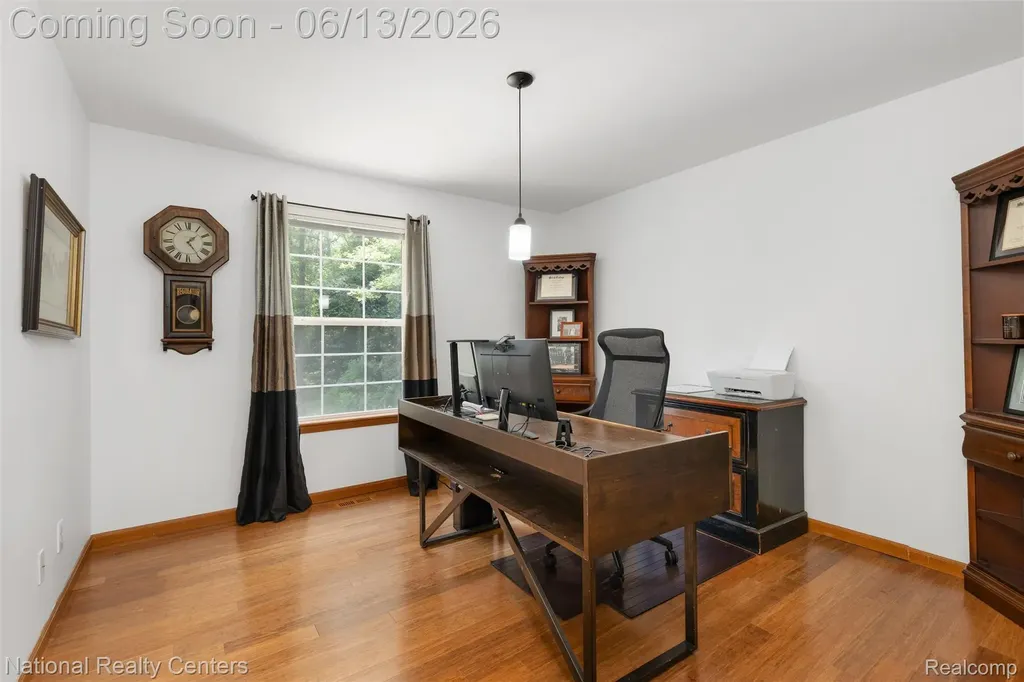 7451 Garland Avenue Hamburg Township MI 48116