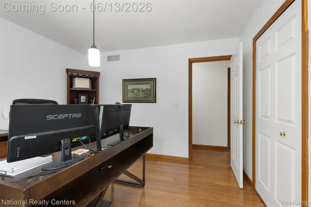 7451 Garland Avenue Hamburg Township MI 48116