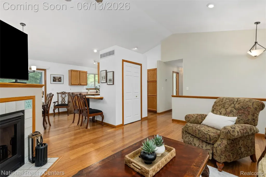 7451 Garland Avenue Hamburg Township MI 48116