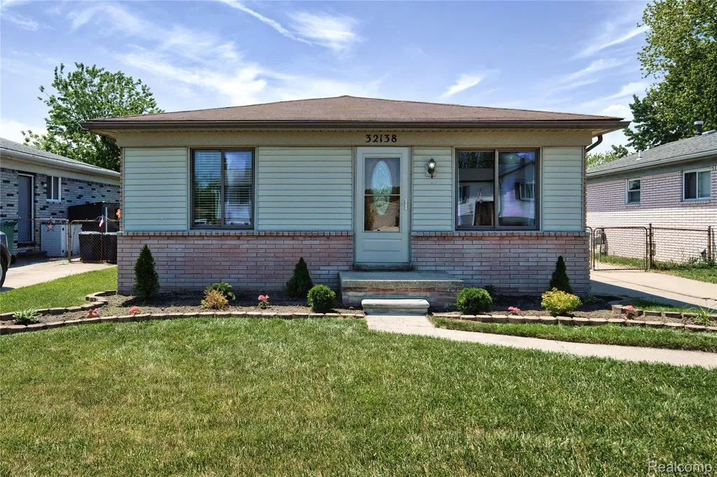 32138 Glaser Road Brownstown Charter Township MI 48173