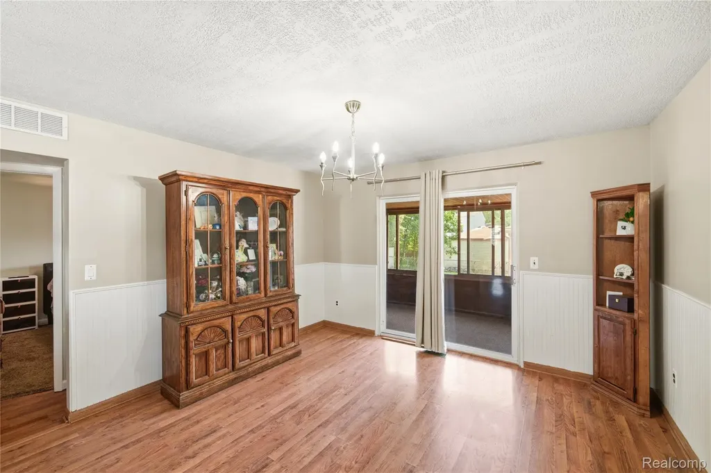 32138 Glaser Road Brownstown Charter Township MI 48173