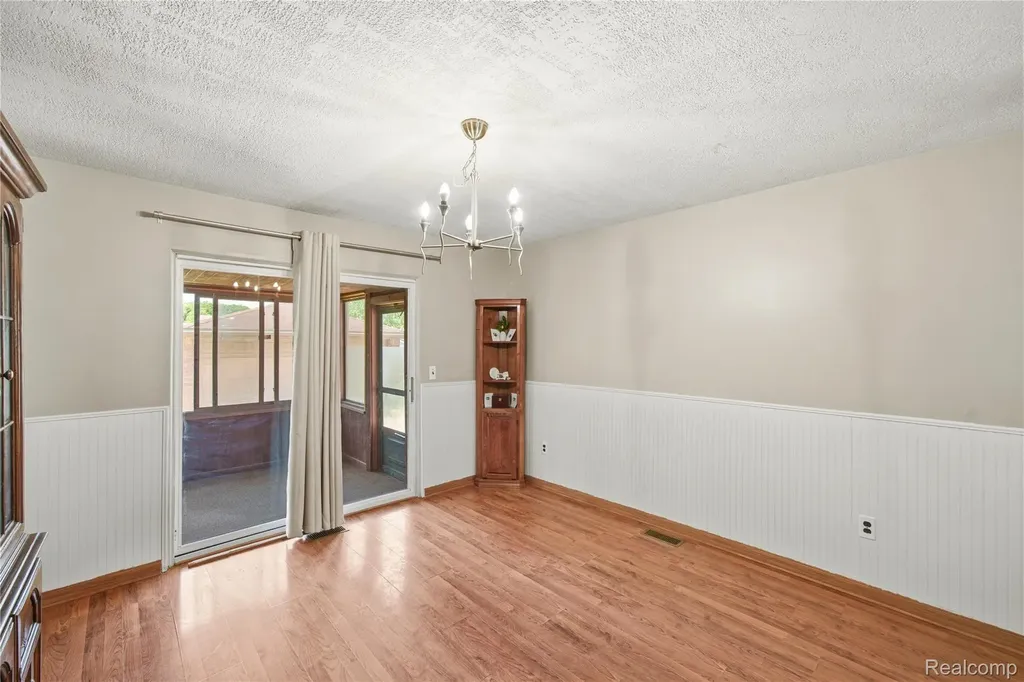 32138 Glaser Road Brownstown Charter Township MI 48173
