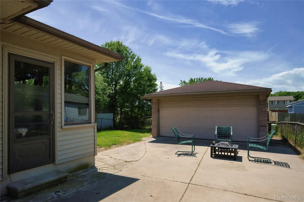 32138 Glaser Road Brownstown Charter Township MI 48173