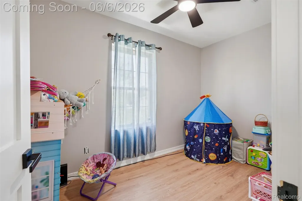 12186 Cloverlawn Street Detroit City MI 48204