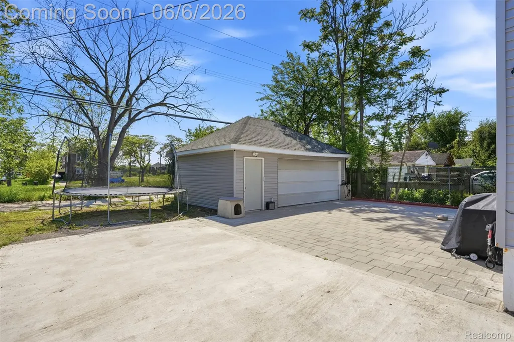 12186 Cloverlawn Street Detroit City MI 48204