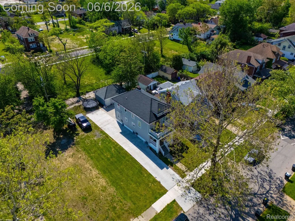 12186 Cloverlawn Street Detroit City MI 48204