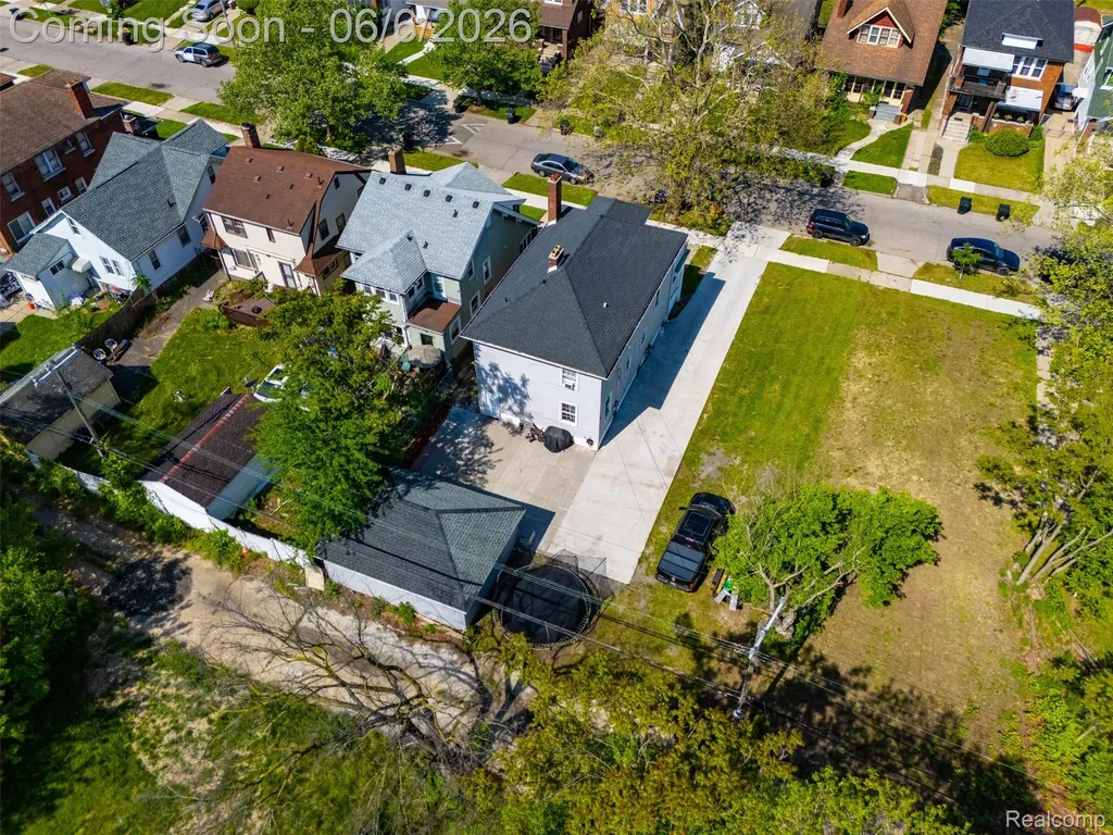 12186 Cloverlawn Street Detroit City MI 48204