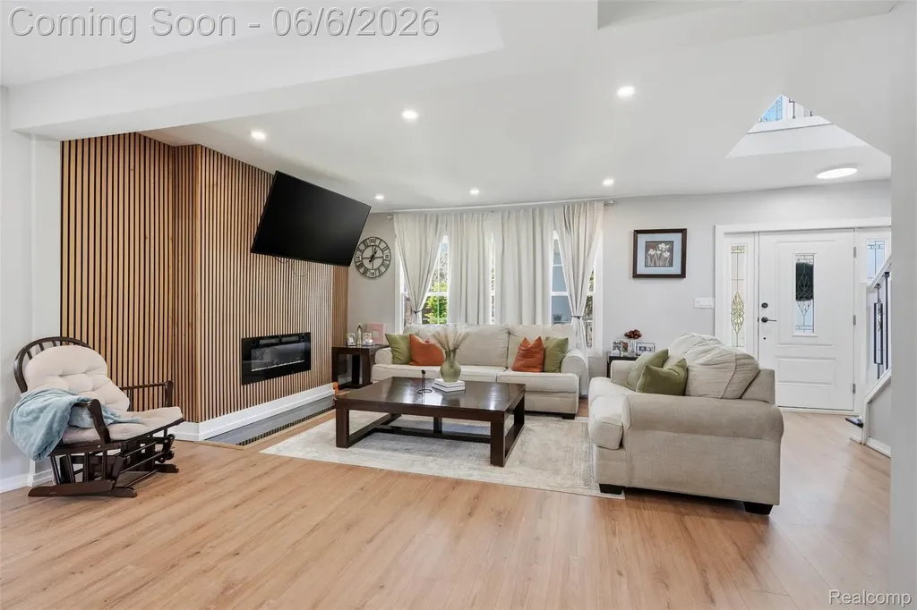 12186 Cloverlawn Street Detroit City MI 48204