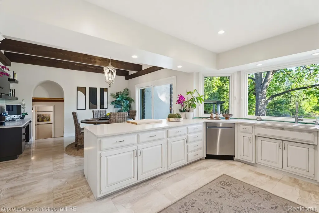 1865 Harvest Lane Bloomfield Hills City MI 48302