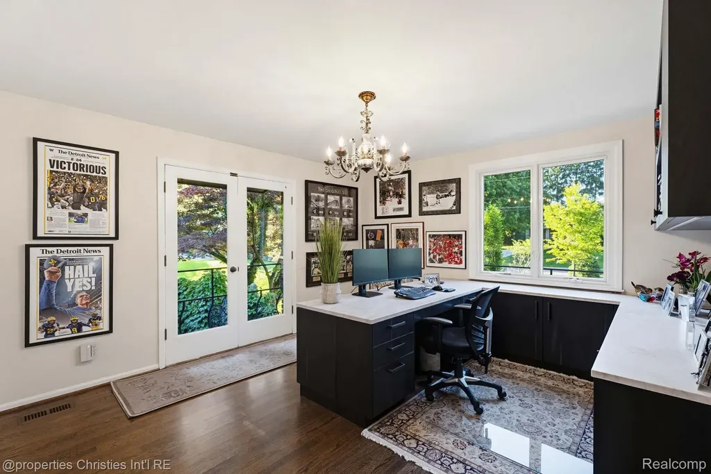 1865 Harvest Lane Bloomfield Hills City MI 48302