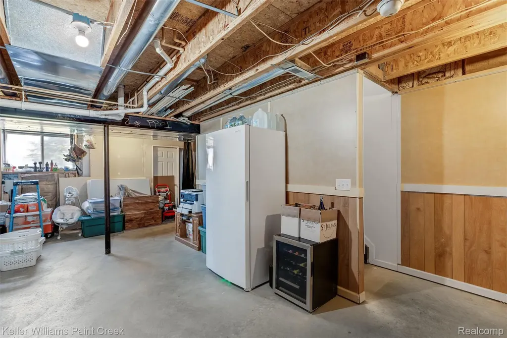 3314 Valley Rise Drive Holly Village MI 48442