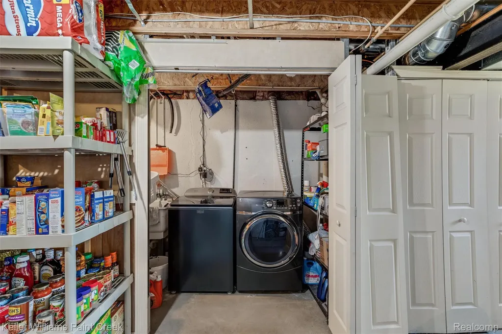 3314 Valley Rise Drive Holly Village MI 48442