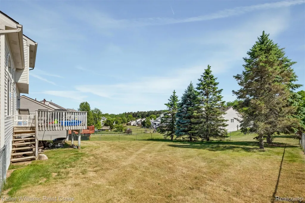3314 Valley Rise Drive Holly Village MI 48442