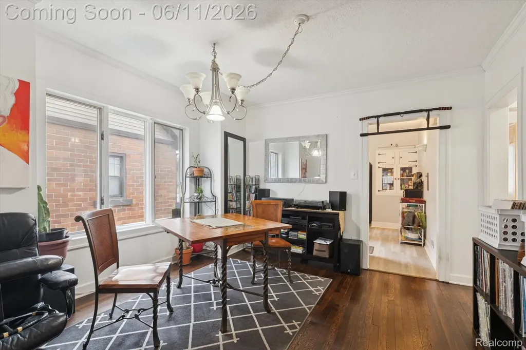 265 E Lewiston Avenue Ferndale City MI 48220