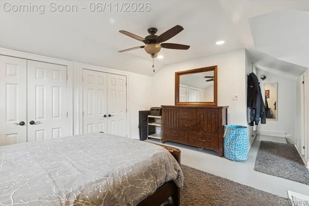 265 E Lewiston Avenue Ferndale City MI 48220