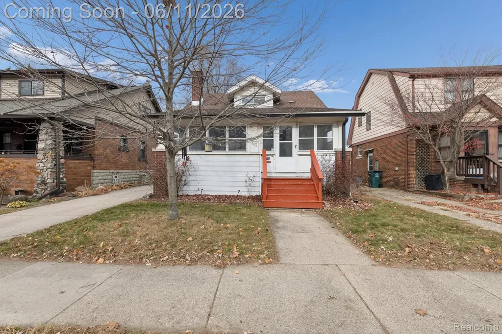 265 E Lewiston Avenue Ferndale City MI 48220