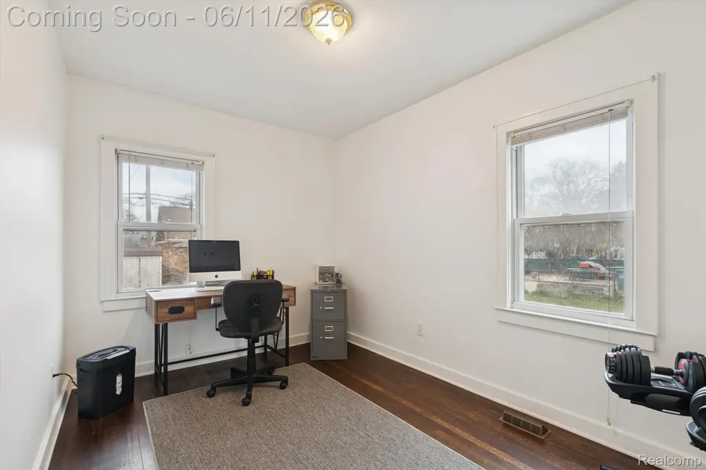 265 E Lewiston Avenue Ferndale City MI 48220